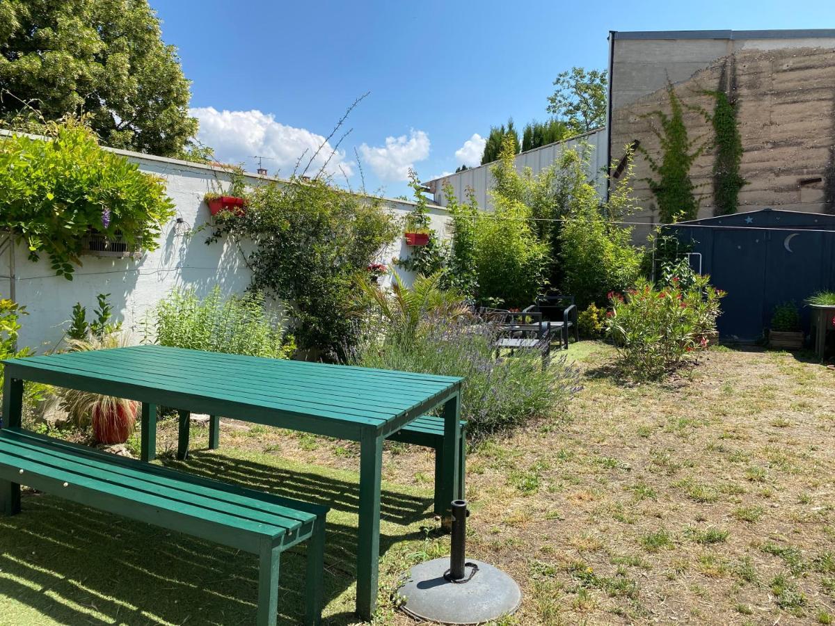 Cote Court Bed & Breakfast LʼIsle-sur-la-Sorgue Eksteriør bilde